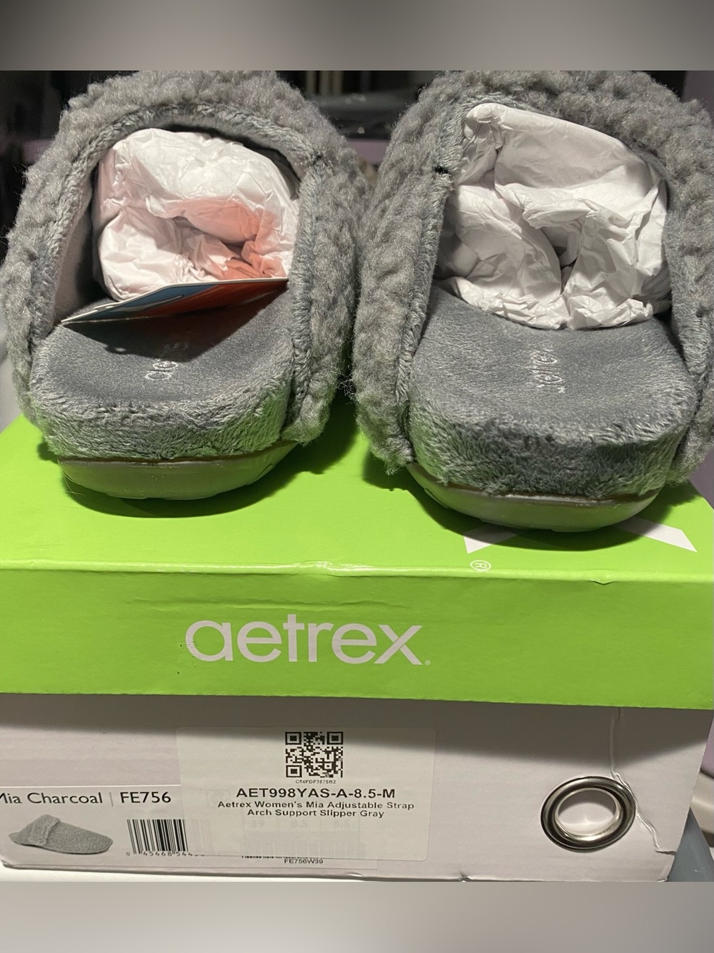 Aetrex Women's Charcoal Gray Cozy Sherpa Slip-On Slippers - Picture 5 of 11